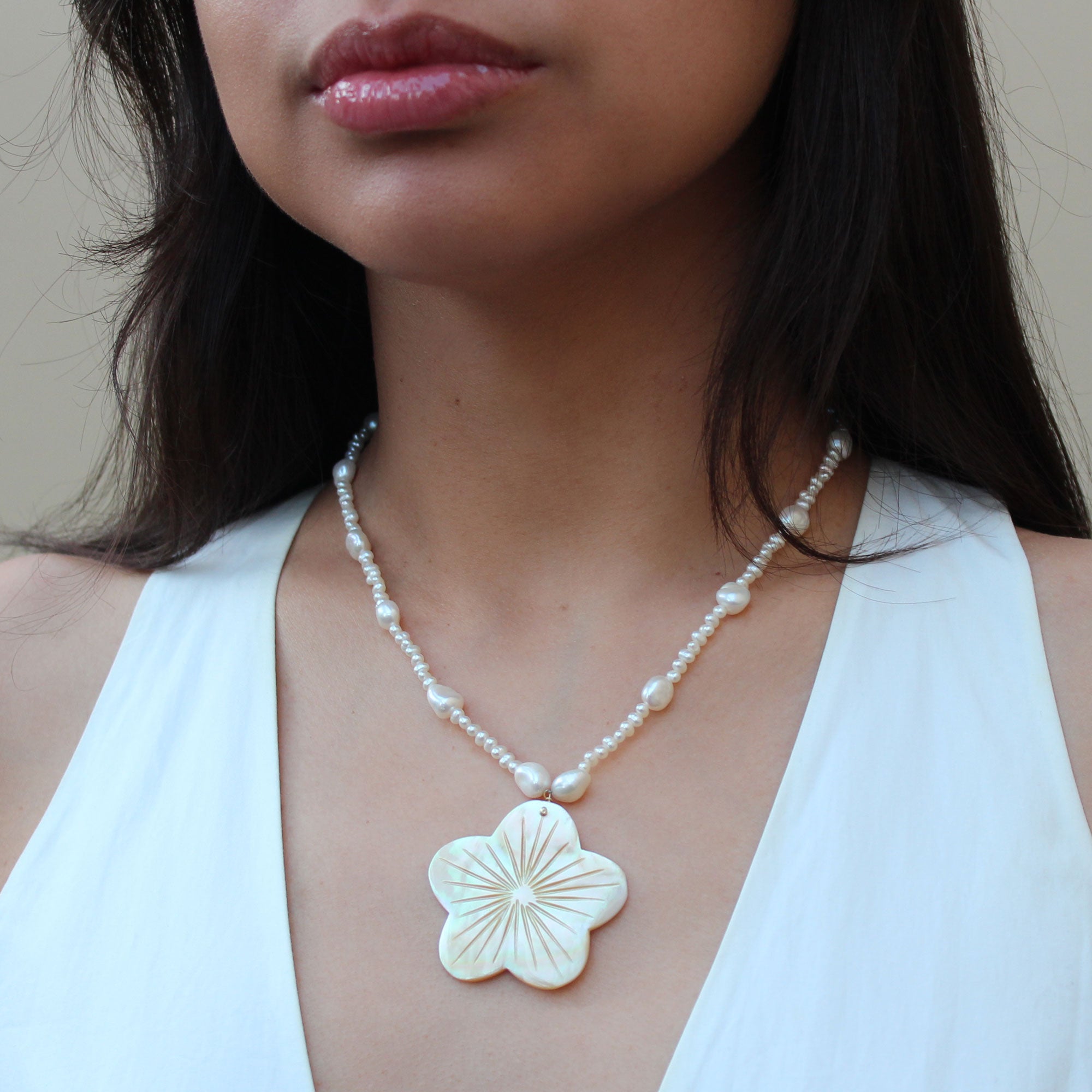 Mother-of-Pearl Bloom Necklace